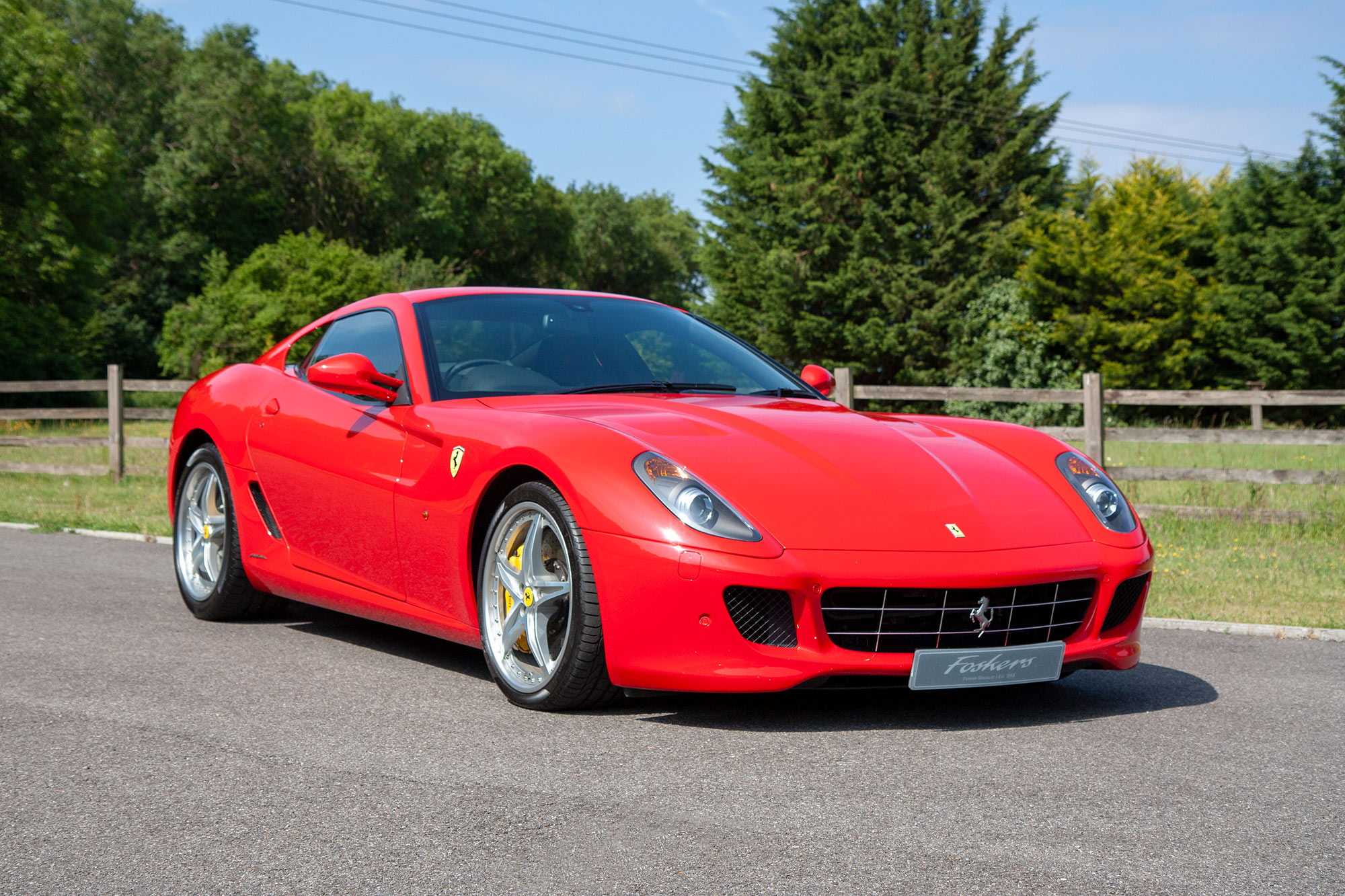 the-ultimate-ferrari-599-review-an-italian-v12-dream